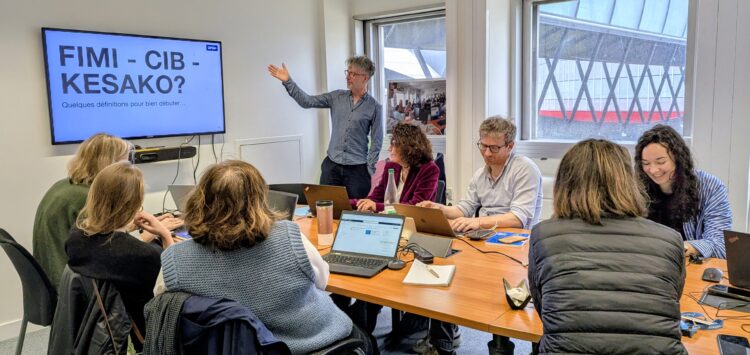 Check First and Samsa immerse French journalists in a virtual foreign interference campaign